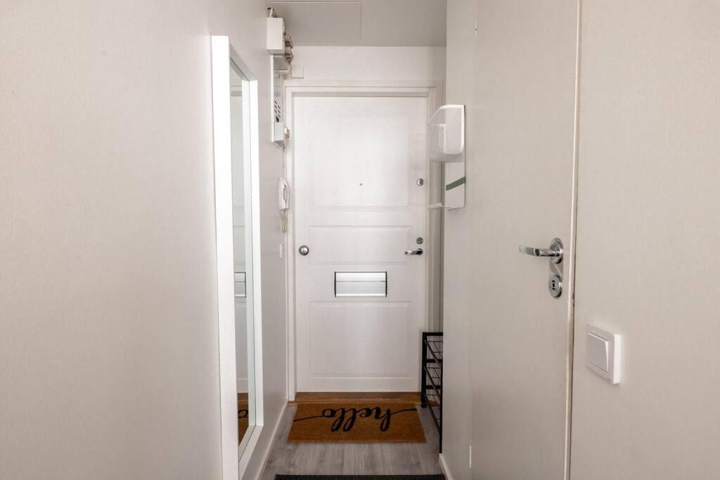 2Ndhomes Modern Studio With Central Location Helsinki Esterno foto